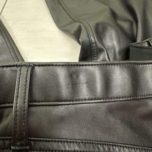 Abercrombie and Fitch Curve Love Faux Leather 90s Straight Ultra High Rise Pants - Picture 11 of 11
